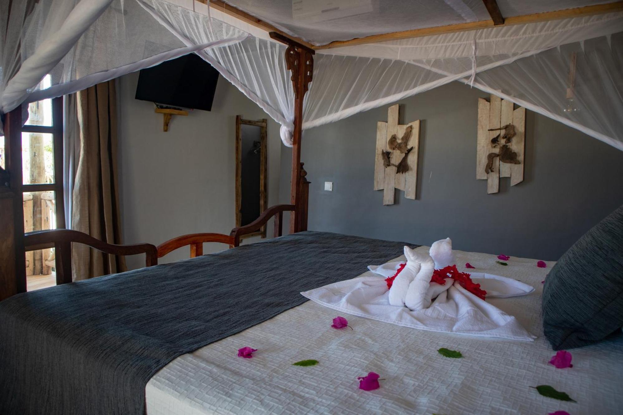 Nest Style Beach Hotel Zanzibar Makunduchi Eksteriør bilde